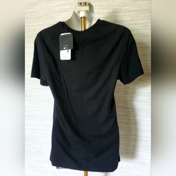 Disney Mickey Mouse LIMITED EDITION Glow In The Dark Halloween T-Shirt SMALL NWT - Picture 5 of 9